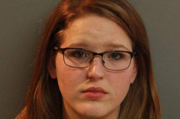 Florida-woman-arrested-jailed-after-web-streaming-her-DUI-police-say[1]